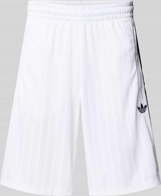 adidas Originals Shorts mit Label-Stitching und Eingrifftaschen in Weiss, Größe XXL