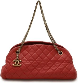 Chanel Pre-owned Shoulder Bags, female, Red, Size: ONE SIZE Pre-owned Leather chanel-bags