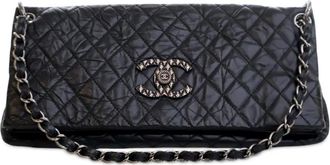 Chanel Borsa a spalla CC in pelle di vitello trapuntata con battente 2009-2010 - Nero
