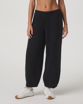 Vuori Clothing Sedona Barrel Sweatpant | Black | XS, Size Extra Small