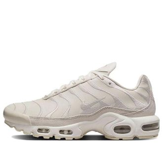 Nike (WMNS) Nike Air Max Plus Premium Light Orewood Brown DZ2832-100