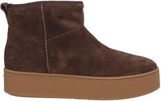 Comme Des Gar&ccedil;ons FOOTWEAR - Ankle boots on YOOX.COM