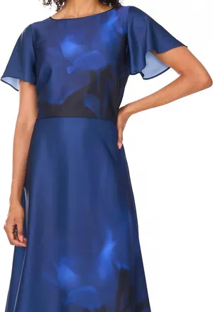 Vince Camuto Womens Dezi Flowy Sleeve Blouse In Classic Navy