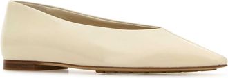 Bottega Veneta Womens Come Ballerina Beige Calf