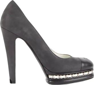 Chanel Black Leather Chain Detail Pumps Size 39