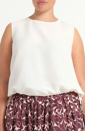 Estelle Ainsley Linen Blend Sleeveless Top in Natural at Nordstrom, Size 20W