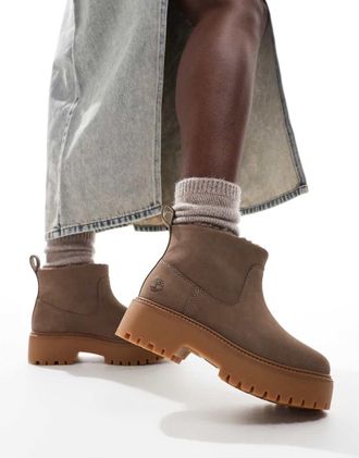 Timberland stone street mid warm lined boots in taupe nubuck-Gray