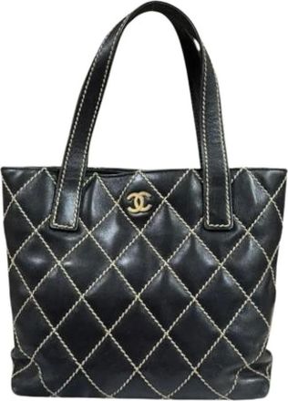 Chanel Pre-owned Handbags, female, Black, Size: ONE SIZE Pre-owned Vintage Leather Handbag