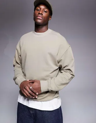 HUGO BOSS Dapocrew central logo relaxed fit sweatshirt in brown