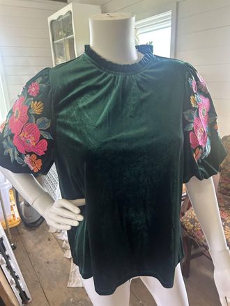 THML Clothing Womens Velvet Crew Neck Top In Emerald Green
