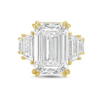 Diana M. Jewels 18kt Yellow gold Lab grown 20ct Emerald Cut Diamond hidden halo fashion ring