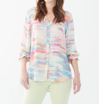 FDJ Starla Slit Detail Three Quarter Sleeve Crepe Shirt In Pink Multi