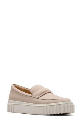 Clarks Mayhill Cove Loafer in Sand Nubuck at Nordstrom Rack, Size 6.5