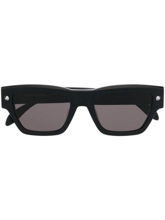Alexander McQueen Eyewear Occhiali da sole squadrati con logo inciso - Nero