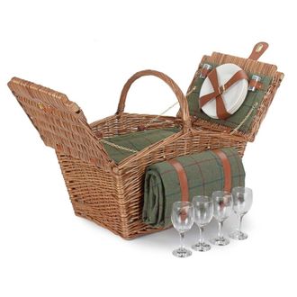 Red Hamper Wicker Elegant 4 Person Green Tweed Fitted Picnic Basket in Brown