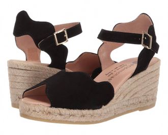 Eric Michael Womens Lupa Scallop Sandal In Black