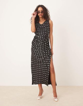 Abercrombie & Fitch Vestito lungo drappeggiato nero a pois con scollo ad anello