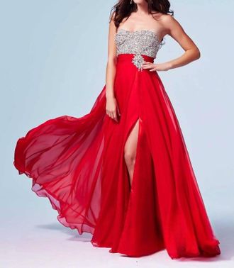 Mac Duggal Strapless Sweetheart Prom Dress In Red