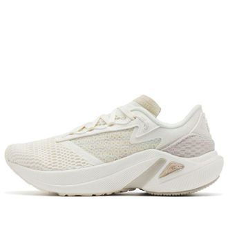 New Balance (WMNS) New Balance FuelCell White WFCFLLR2