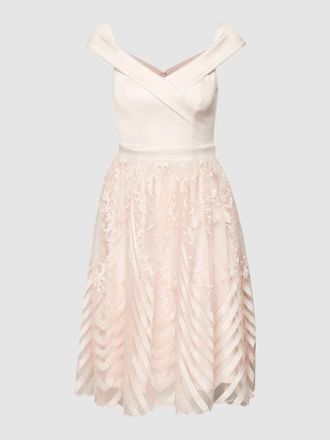 Lipsy Cocktailkleid mit V-Ausschnitt in Rose, Gr&ouml;&szlig;e 36