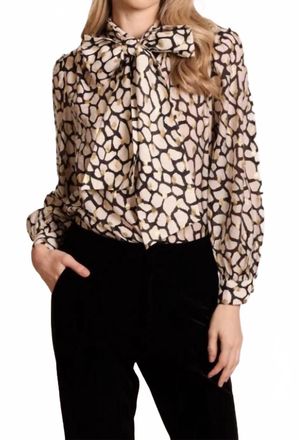 Traffic People Stepping Stones Bonnie Blouse In White