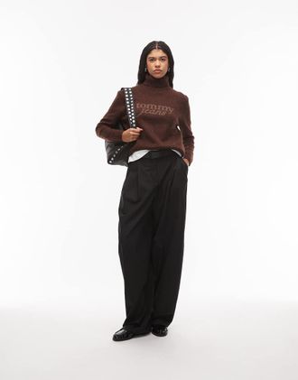 Tommy Jeans Maglione a collo alto color marrone cioccolato