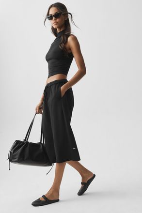 Alo | Chill Cutoff Sweatpant in Black, Size: Medium