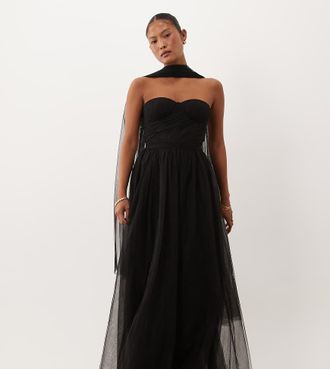 Lace & Beads Petite vestito lungo corsetto in tulle nero con scollo a fascia e foulard al collo