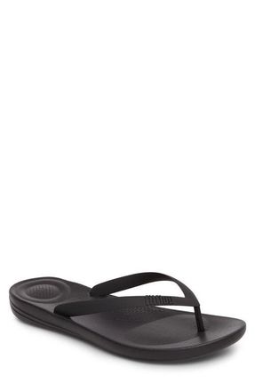 FitFlop Iqushion ergonomic flip-flops in Black Rubber at Nordstrom, Size 10