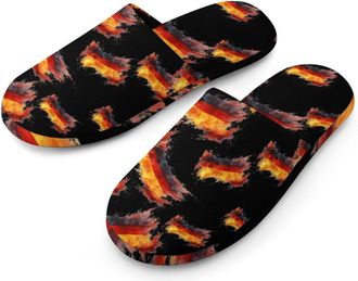 Generic German Flag Watercolor Flannel Mens Slip-on Slippers Winter Warm House Shoes with Rubber Sole for Home Hotel