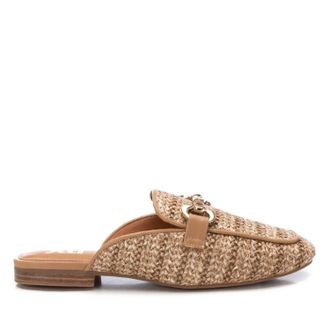 Xti Womens Flat Clogs In Taupe