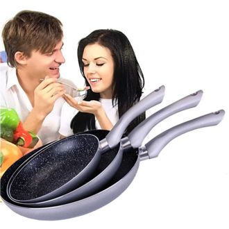 Trade Shop Trade Shop - Set 3 Padelle Royalty 3 Misure Antiaderente Utilizzabili Su Ogni Piano Cottura