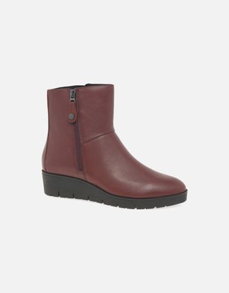 Caprice Womens Antonia Womens Ankle Boots - Red - Size: 6.5