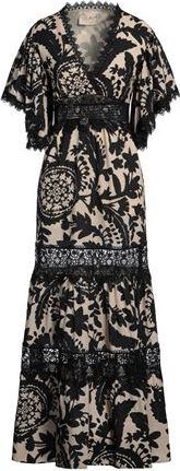 Kaos Maxi dresses