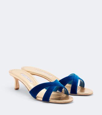 Manolo Blahnik Mules Callydramu de terciopelo