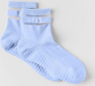 Alo | Womens Pulse Grip Socks in Light Provence Blue, Size: Medium/Large