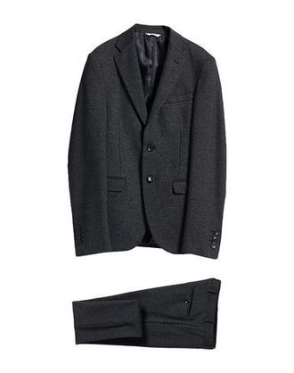 Alessandro Gilles Suits