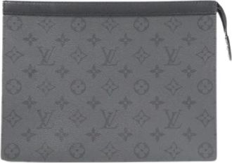 Louis Vuitton Pre-owned Clutches, male, Gray, Size: ONE SIZE Pre-owned Pochette Voyage Monogram Clutch Bag