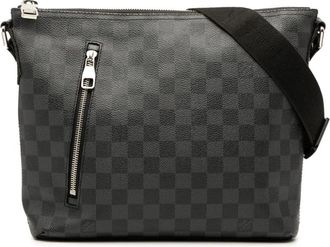 Louis Vuitton Pre-owned Cross Body Bags, female, Black, Size: ONE SIZE Pre-owned Essential Crossbody Bag