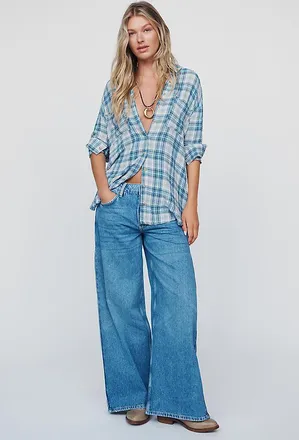 Pilcro High-Rise Wide-Leg Side-Gusset Jeans