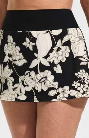 Lands End Pinchless Mini Swim Skort in Black/egret Lilies at Nordstrom, Size 24W