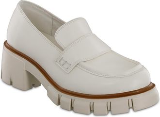 Mia Womens Robbin Loafer In Bone