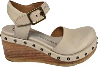 A.S.98 Womens Pietro Studded Wedge Heels In Ice