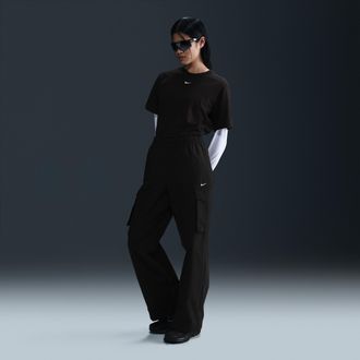 Nike Womens Nike Sportswear Everything Wovens Mid-Rise Cargo Pants in Black | HM6976-010