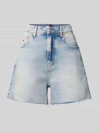 Tommy Jeans Regular Fit Jeansshorts aus Baumwoll-Mix Modell MOM SHORT in Jeansblau, Gr&ouml;&szlig;e 24