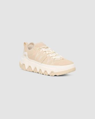 UGG Womens Captrail Low Shoes In Light Beige