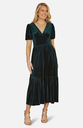 Yumi Velvet Midi Dress in Green at Nordstrom, Size 16