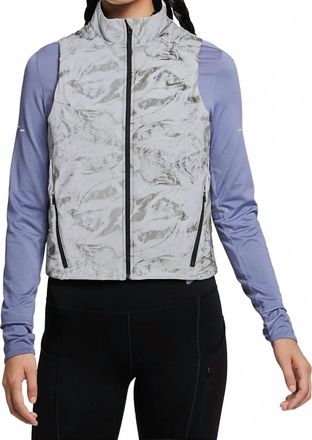 Nike Swift Therma-Fit Adv Reflective Running Vest In Vast Grey/black