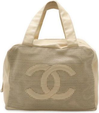 Chanel Pre-owned Weekend Bags, female, Beige, Size: ONE SIZE Pre-owned Leather chanel-bags