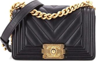 Chanel Boy Flap Bag Chevron Lambskin Small shoulder bag - Nero